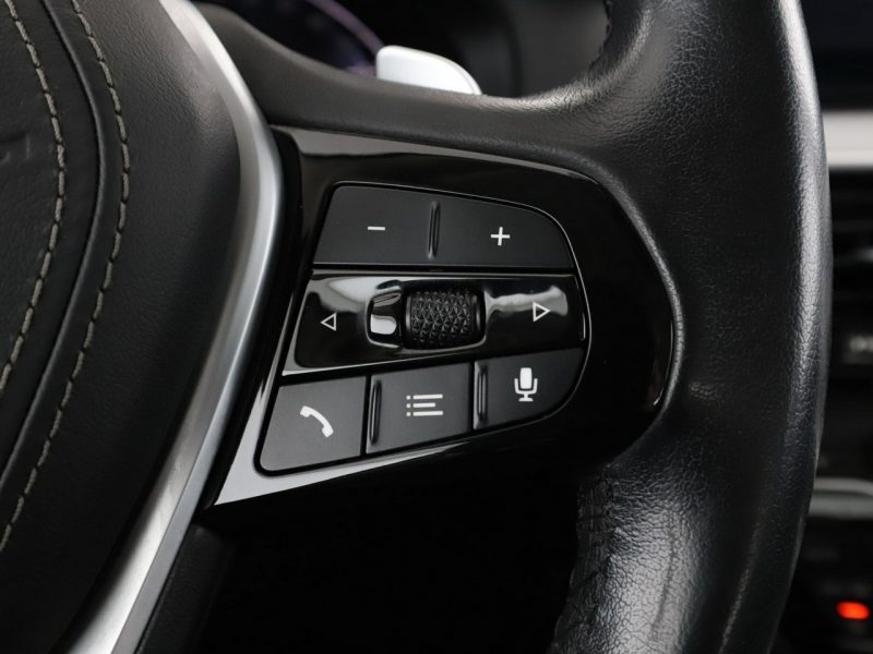 BMW 530 Plug-In Navi Kamera cofania Klimatyzacja Podgrzewane fotele Skórzana t G30 (2017-)