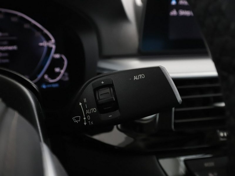 BMW 530 Plug-In Navi Kamera cofania Klimatyzacja Podgrzewane fotele Skórzana t G30 (2017-)