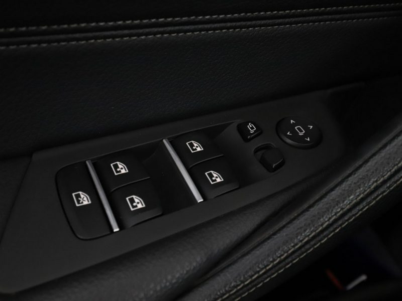 BMW 530 Plug-In Navi Kamera cofania Klimatyzacja Podgrzewane fotele Skórzana t G30 (2017-)
