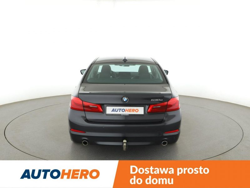 BMW 530 Plug-In Navi Kamera cofania Klimatyzacja Podgrzewane fotele Skórzana t G30 (2017-)