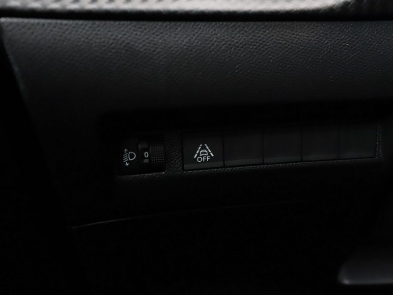 Peugeot 208 Navi klimatyzacja Virtual Czujniki parkowania Bluetooth II (2019 -)