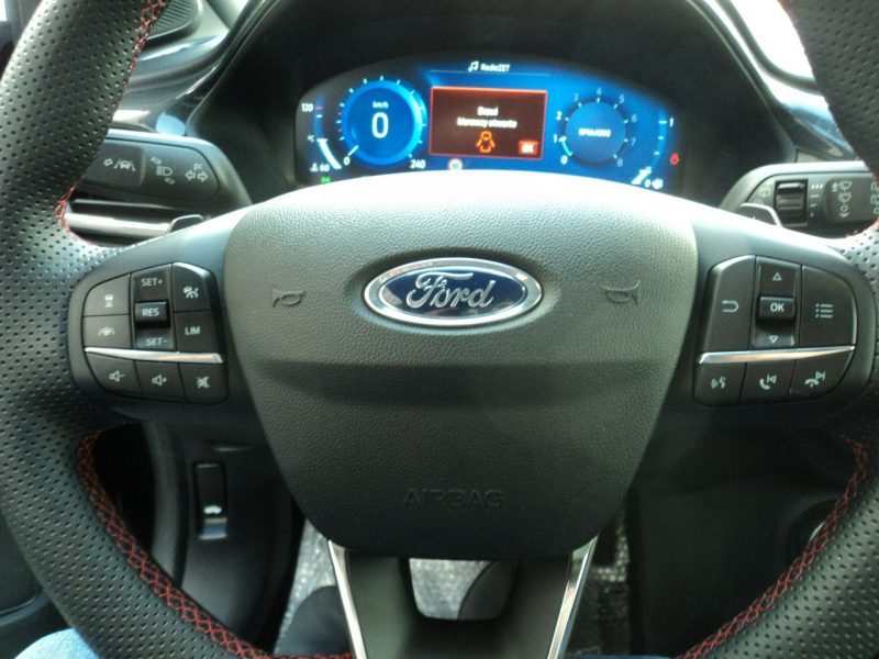 Ford Puma sprzedam FORDA PUME z 2022r HYBRYDA 155KM wer.ST-LINE II (2019-)