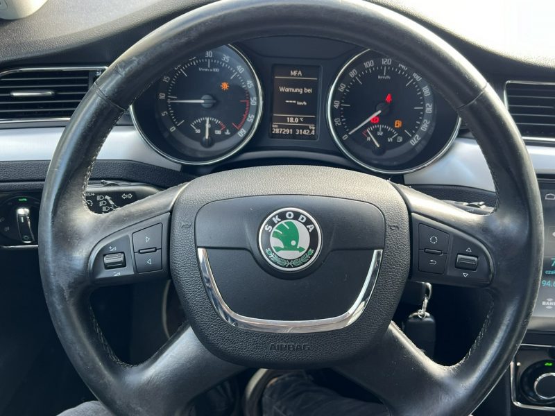 Škoda Superb Skoda Superb Zarejestrowany Navi Climatronic TOP II (2008-2015)