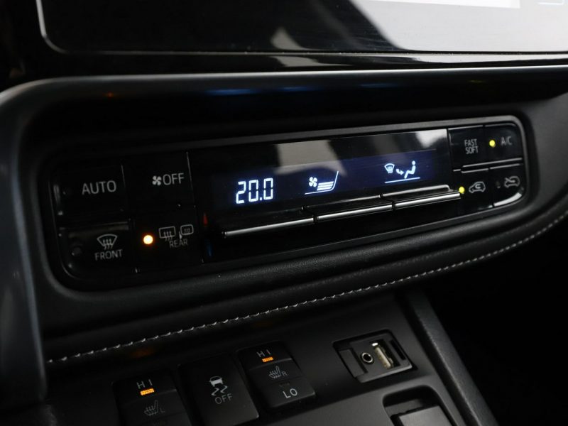Toyota Auris Edition-S hybryda automat grzane fotele kamera tempomat Bluetooth II (2012-)