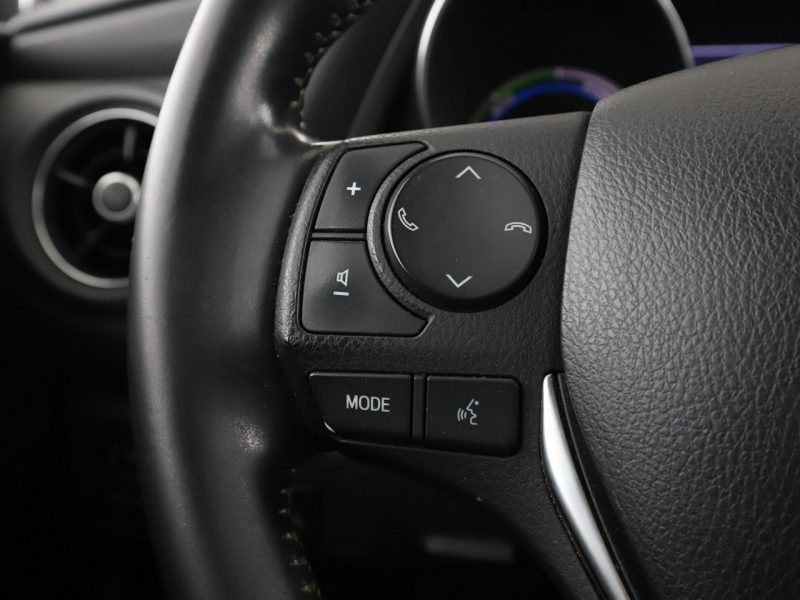 Toyota Auris Edition-S hybryda automat grzane fotele kamera tempomat Bluetooth II (2012-)