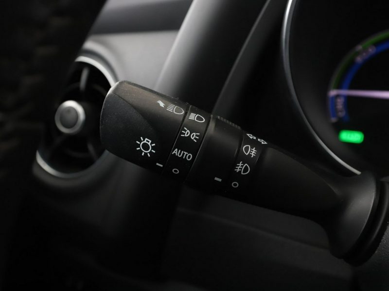 Toyota Auris Edition-S hybryda automat grzane fotele kamera tempomat Bluetooth II (2012-)