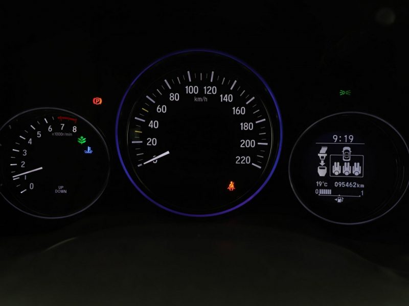 Honda HR-V grzane fotele navi bluetooth klima auto II (2015-2021)