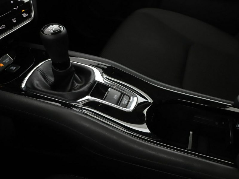 Honda HR-V grzane fotele navi bluetooth klima auto II (2015-2021)
