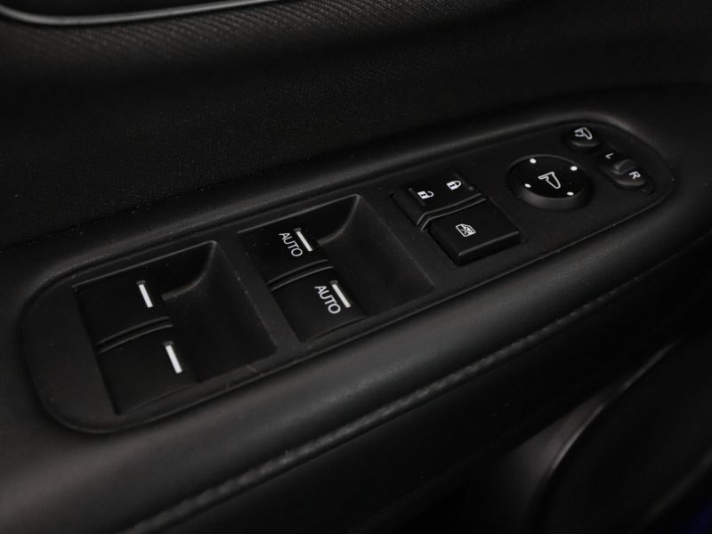 Honda HR-V grzane fotele navi bluetooth klima auto II (2015-2021)