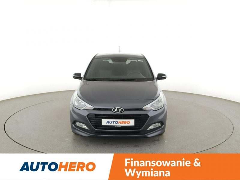 Hyundai i20 klimatyzacja multifunkcja grzane fotele i kierownica II (2014-2020)