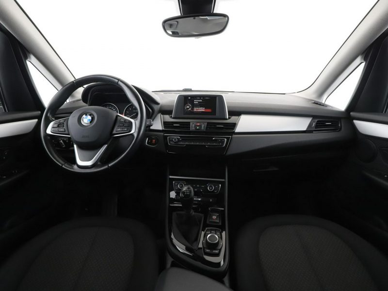 BMW 216 Advantage PDC klima-auto grzane fotele Bluetooth tempomat F45