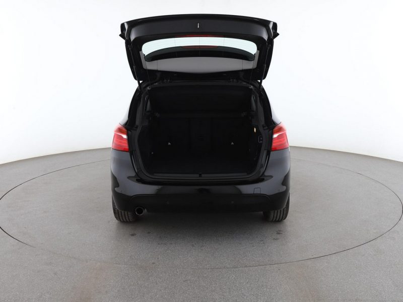 BMW 216 Advantage PDC klima-auto grzane fotele Bluetooth tempomat F45