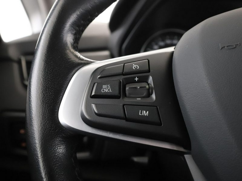 BMW 216 Advantage PDC klima-auto grzane fotele Bluetooth tempomat F45