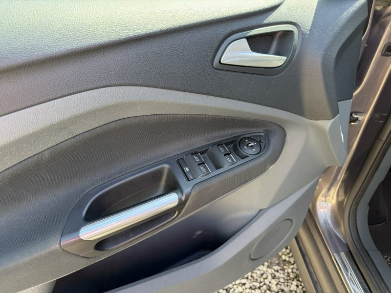 Ford C-Max 13r. 1.0 benzyna z Niemiec uszkodzony silnik II (2010-)