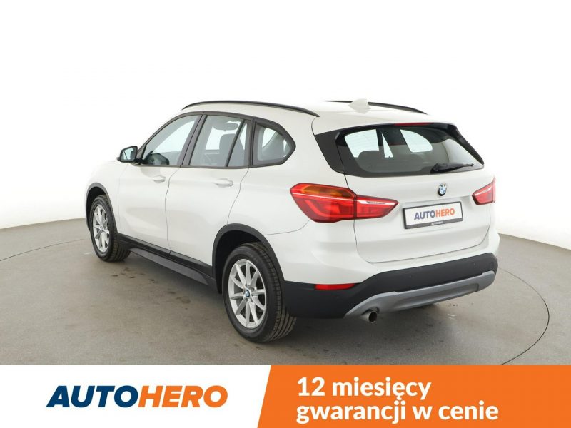 BMW X1 navi klima auto czujniki parkowania multifunkcja II (F48) (2015-)
