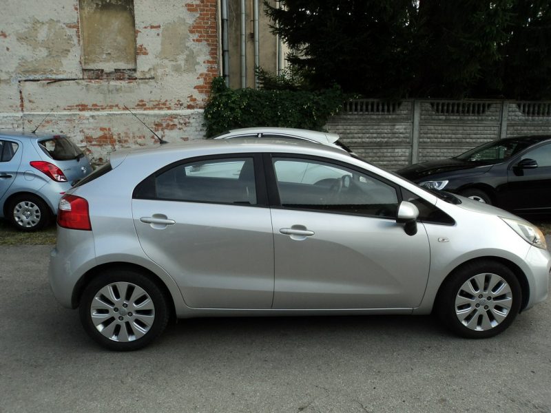 Kia Rio sprzedam KIA RIO z 2012r 1.2 CRDI III (2011-)