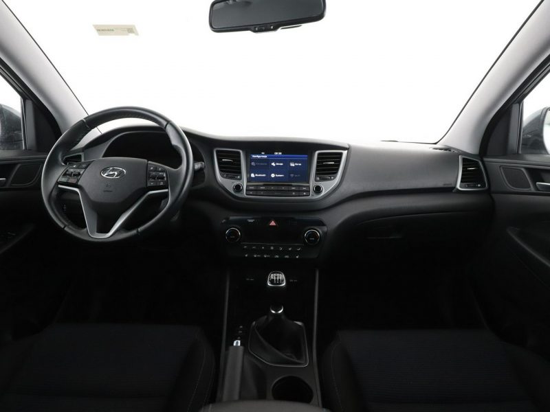 Hyundai Tucson klima auto navi grzane fotele kamera i czujniki parkowania III (2015-2020)