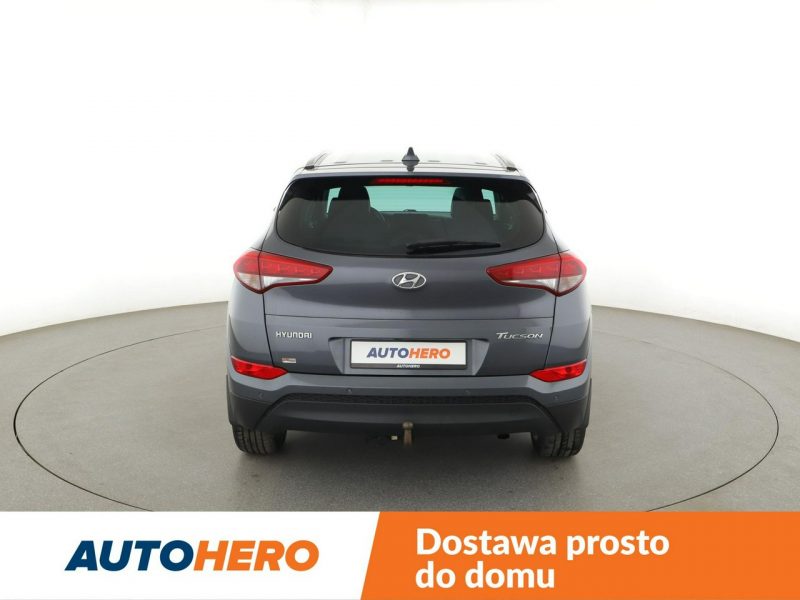 Hyundai Tucson klima auto navi grzane fotele kamera i czujniki parkowania III (2015-2020)