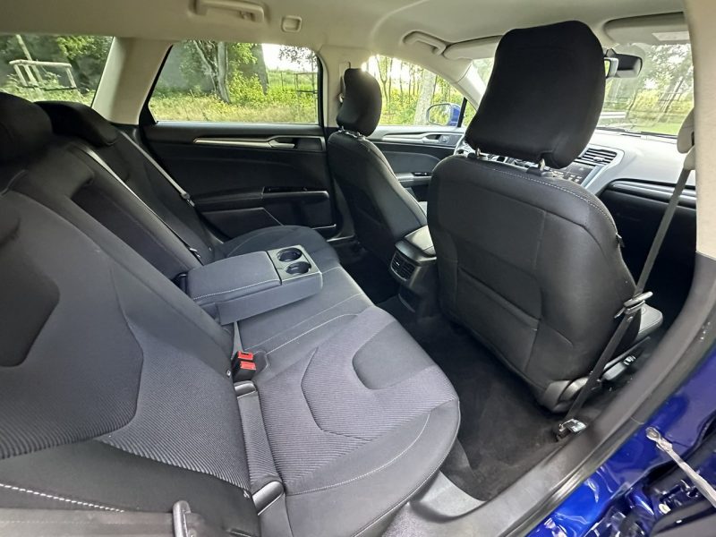 Ford Mondeo MK5 2.0 TDCI 150 Koni Convers Titanium Led Navi PowerShift Alu 17 Mk5 (2014-)