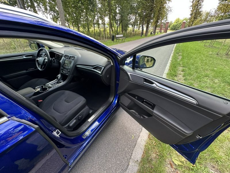 Ford Mondeo MK5 2.0 TDCI 150 Koni Convers Titanium Led Navi PowerShift Alu 17 Mk5 (2014-)