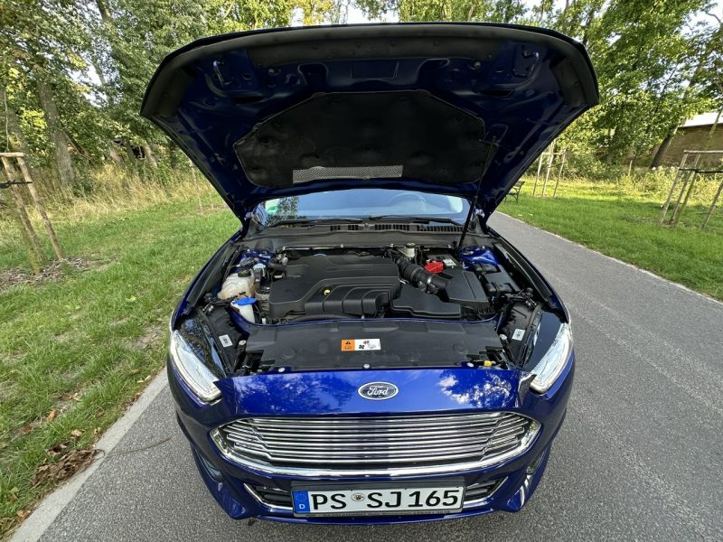 Ford Mondeo MK5 2.0 TDCI 150 Koni Convers Titanium Led Navi PowerShift Alu 17 Mk5 (2014-)