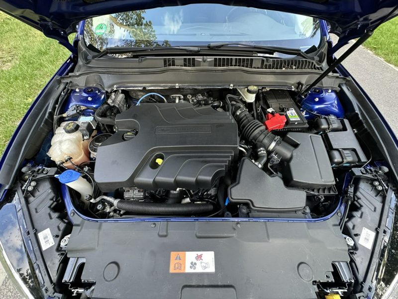Ford Mondeo MK5 2.0 TDCI 150 Koni Convers Titanium Led Navi PowerShift Alu 17 Mk5 (2014-)