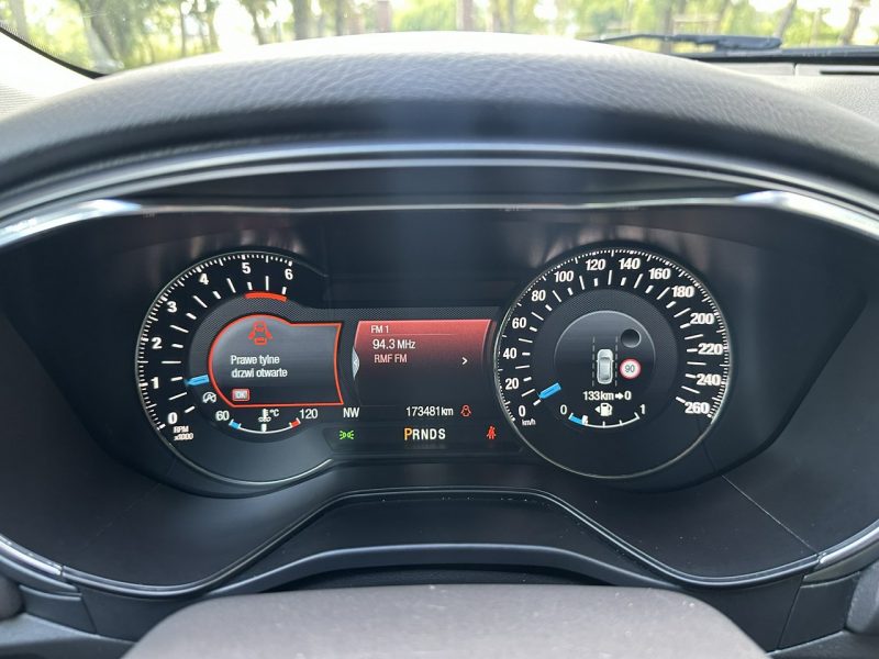 Ford Mondeo MK5 2.0 TDCI 180 Koni Convers Titanium Led Navi PowerShift Alu 17 Mk5 (2014-)