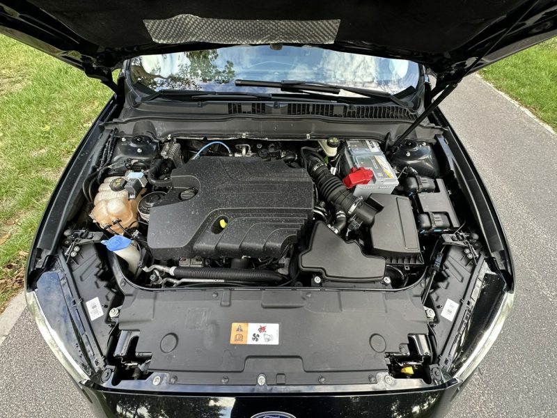 Ford Mondeo MK5 2.0 TDCI 180 Koni Convers Titanium Led Navi PowerShift Alu 17 Mk5 (2014-)