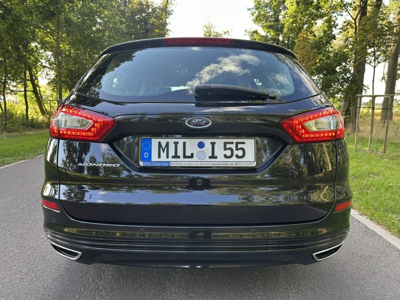 Ford Mondeo MK5 2.0 TDCI 180 Koni Convers Titanium Led Navi PowerShift Alu 17 Mk5 (2014-)