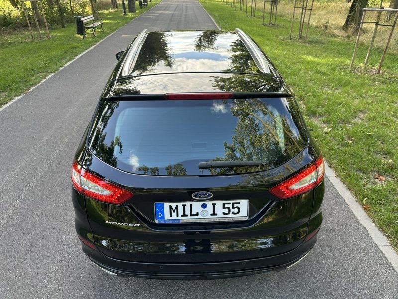 Ford Mondeo MK5 2.0 TDCI 180 Koni Convers Titanium Led Navi PowerShift Alu 17 Mk5 (2014-)