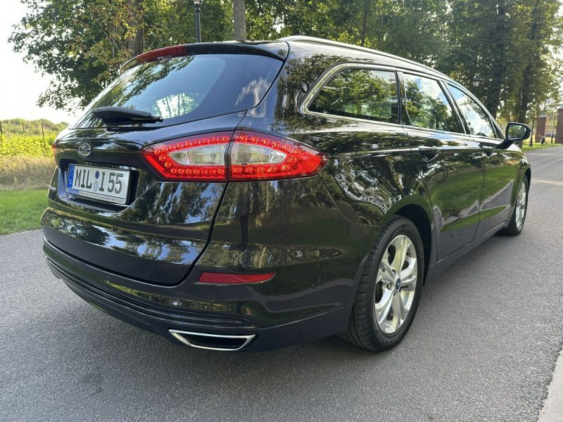 Ford Mondeo MK5 2.0 TDCI 180 Koni Convers Titanium Led Navi PowerShift Alu 17 Mk5 (2014-)