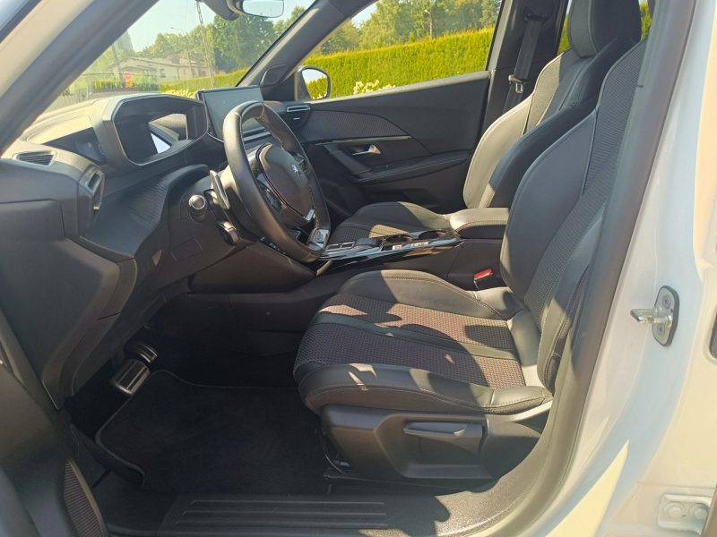Peugeot 2008 1.2 PT 130KM [Eu6] GT -Automat -Navi II (2019-)