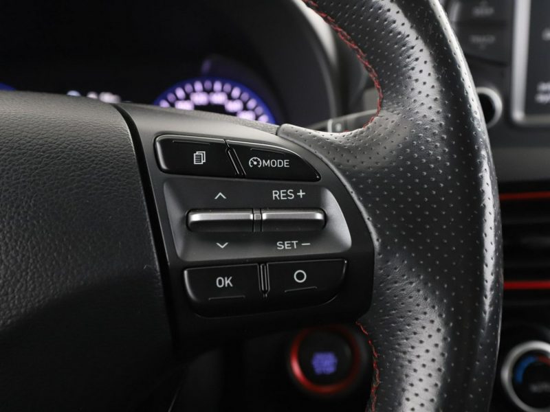 Hyundai Kona Style automat 177KM 4x4 navi tempomat grzane fotele kamera LED I (2017-2023)