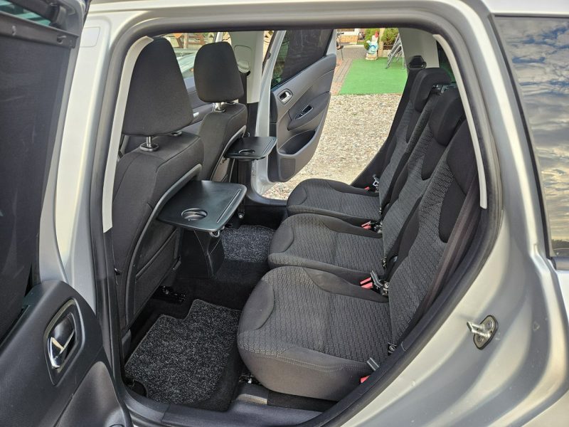 Peugeot 308 SW Opłacony Zadbany Serwisowany 7 os Panorama Klima Alu 2 kmpl kół 1Wł II (2011-2013)