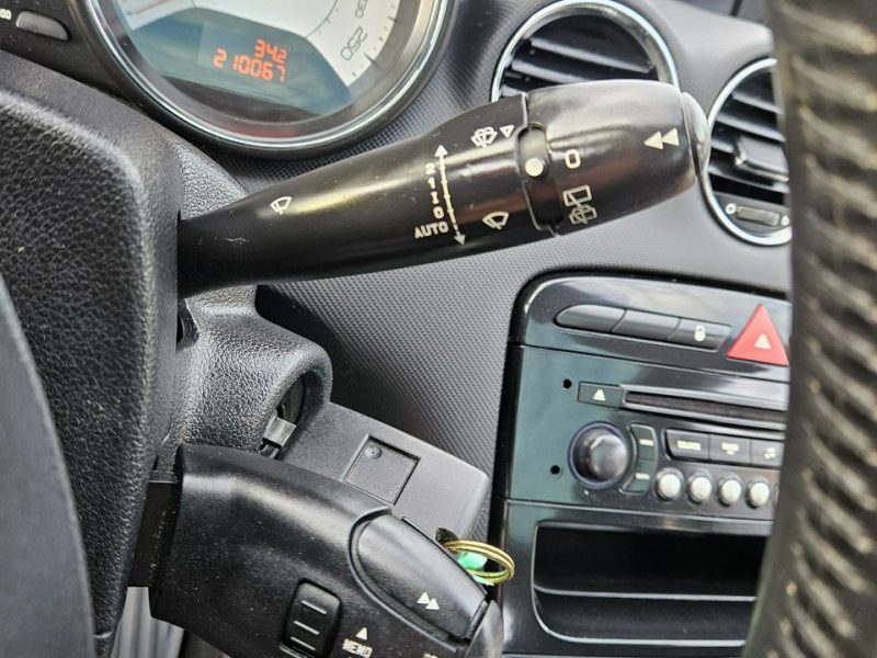 Peugeot 308 SW Opłacony Zadbany Serwisowany 7 os Panorama Klima Alu 2 kmpl kół 1Wł II (2011-2013)