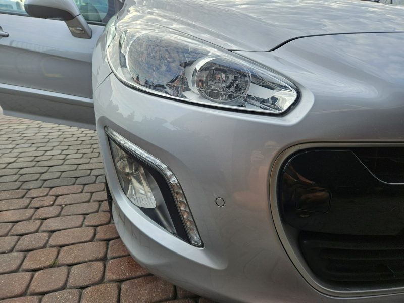 Peugeot 308 SW Opłacony Zadbany Serwisowany 7 os Panorama Klima Alu 2 kmpl kół 1Wł II (2011-2013)