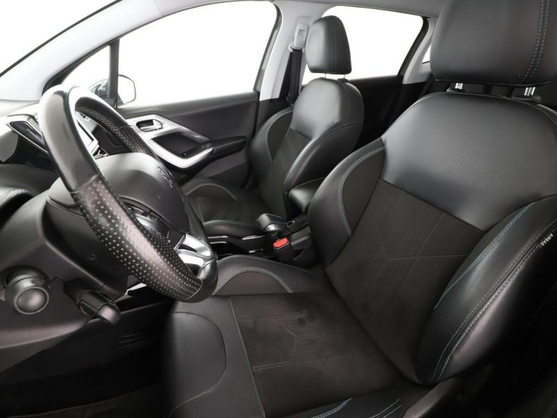 Peugeot 2008 1.2 Benzyna Crossway Klimatyzacja Tempomat Nawigacja Kamera LED I (2013-2019)