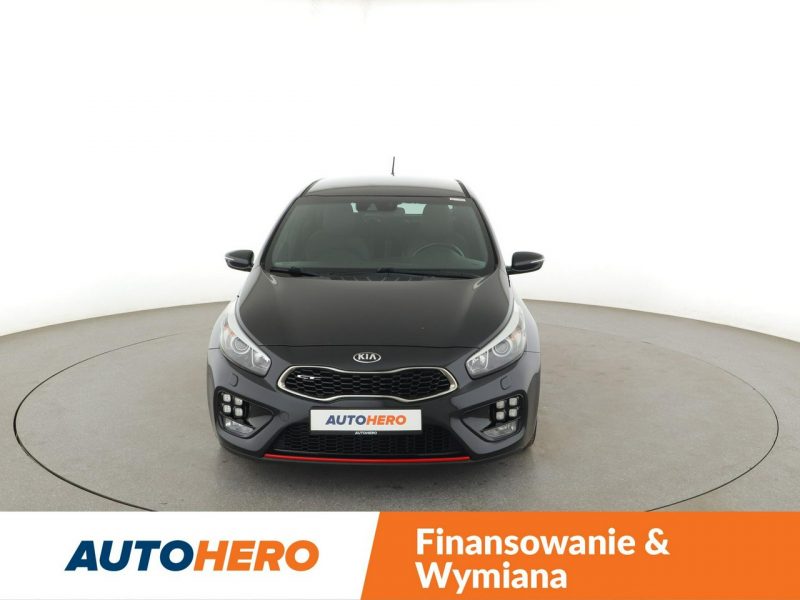 Kia Cee'd xenon skóra/alcantara klima auto kamera i czujniki parkowania II (2012-)