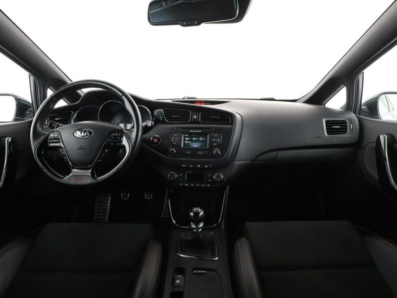 Kia Cee'd xenon skóra/alcantara klima auto kamera i czujniki parkowania II (2012-)