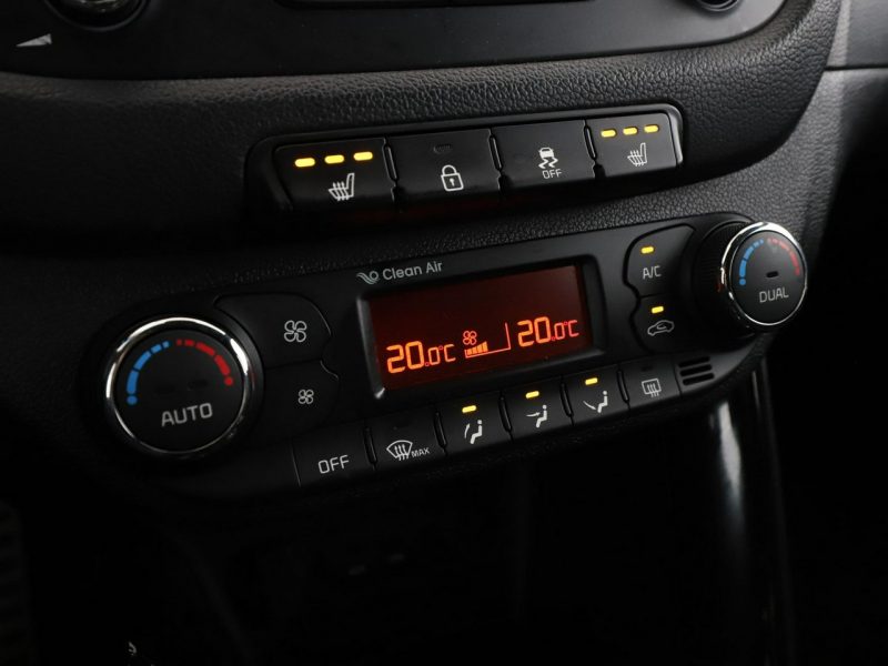 Kia Cee'd xenon skóra/alcantara klima auto kamera i czujniki parkowania II (2012-)