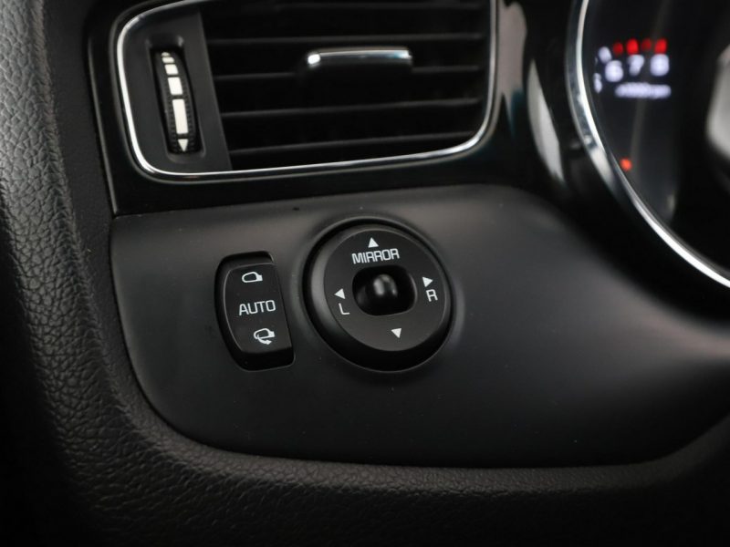 Kia Cee'd xenon skóra/alcantara klima auto kamera i czujniki parkowania II (2012-)
