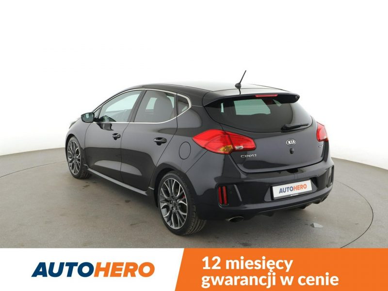 Kia Cee'd xenon skóra/alcantara klima auto kamera i czujniki parkowania II (2012-)