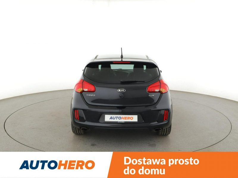 Kia Cee'd xenon skóra/alcantara klima auto kamera i czujniki parkowania II (2012-)