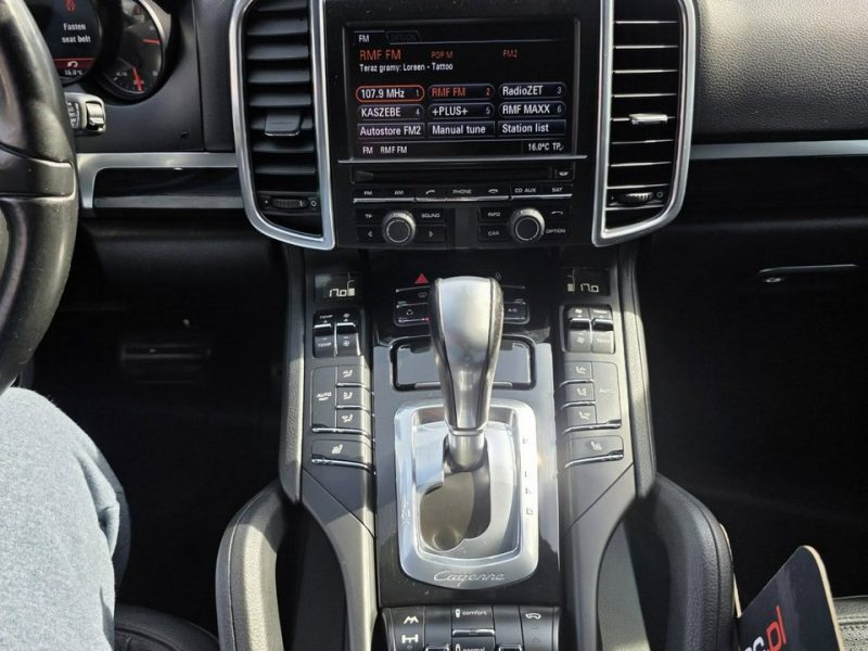Porsche Cayenne 3.0 Diesel 245 KM, Klimatyzacja, Alufelgi, 4x4, Xenon, LED, Hak, II (2010-)