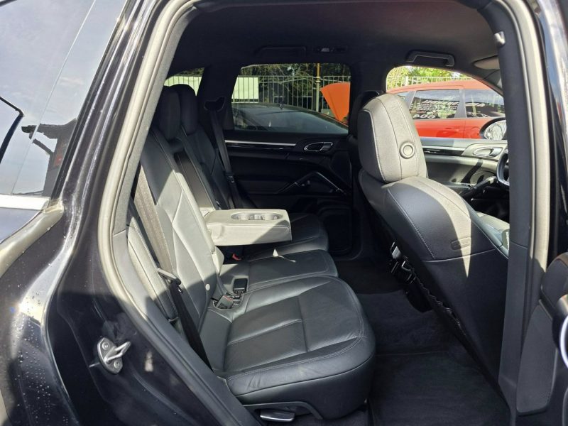 Porsche Cayenne 3.0 Diesel 245 KM, Klimatyzacja, Alufelgi, 4x4, Xenon, LED, Hak, II (2010-)