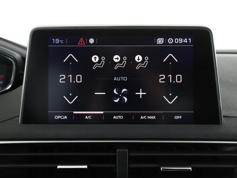 Peugeot 3008 GT-Line automat 180KM skóra panorama navi PDC-kamera grzane fotele ACC II (2016-)