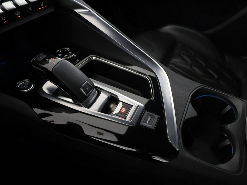 Peugeot 3008 GT-Line automat 180KM skóra panorama navi PDC-kamera grzane fotele ACC II (2016-)