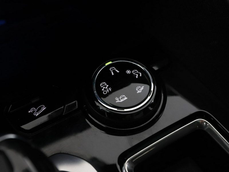 Peugeot 3008 GT-Line automat 180KM skóra panorama navi PDC-kamera grzane fotele ACC II (2016-)