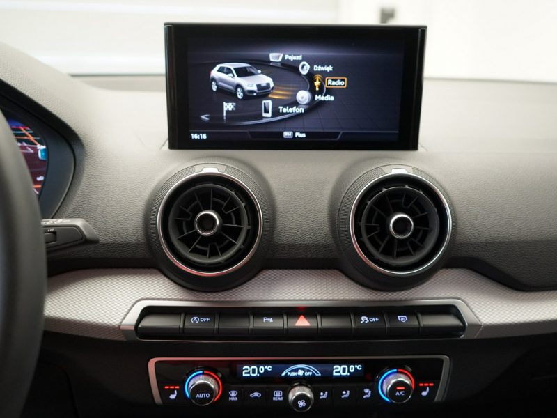 Audi Q2 35TFSI Manual 150KM Smartphone interface Kamera Elektr.klapa bagażnika