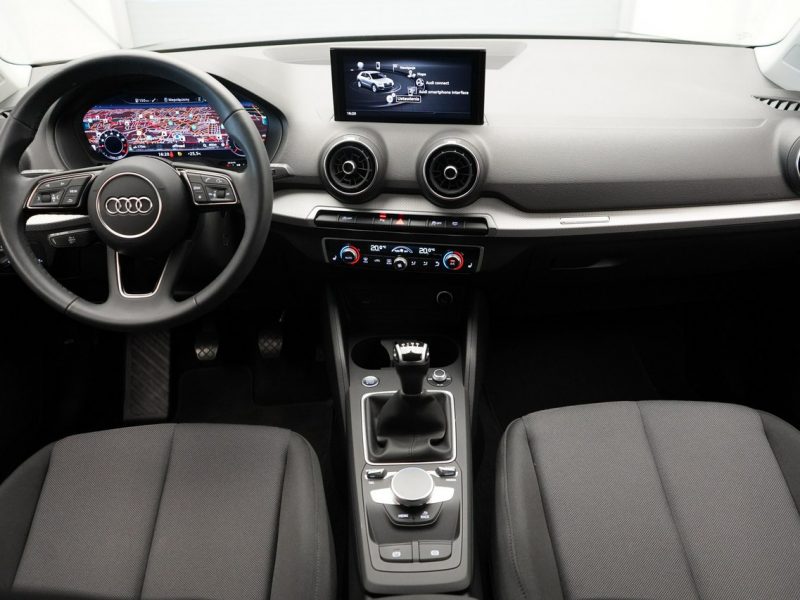 Audi Q2 35TFSI Manual 150KM Smartphone interface Kamera Elektr.klapa bagażnika